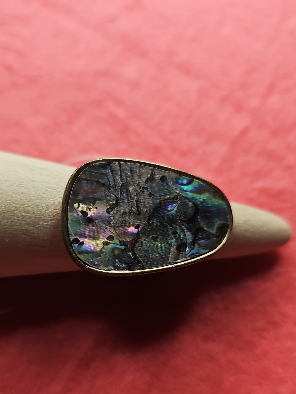 Abalone Shell Oval Statement Ring - Iridescent Blue-Green .. .. NWT FREE  PEOPLE